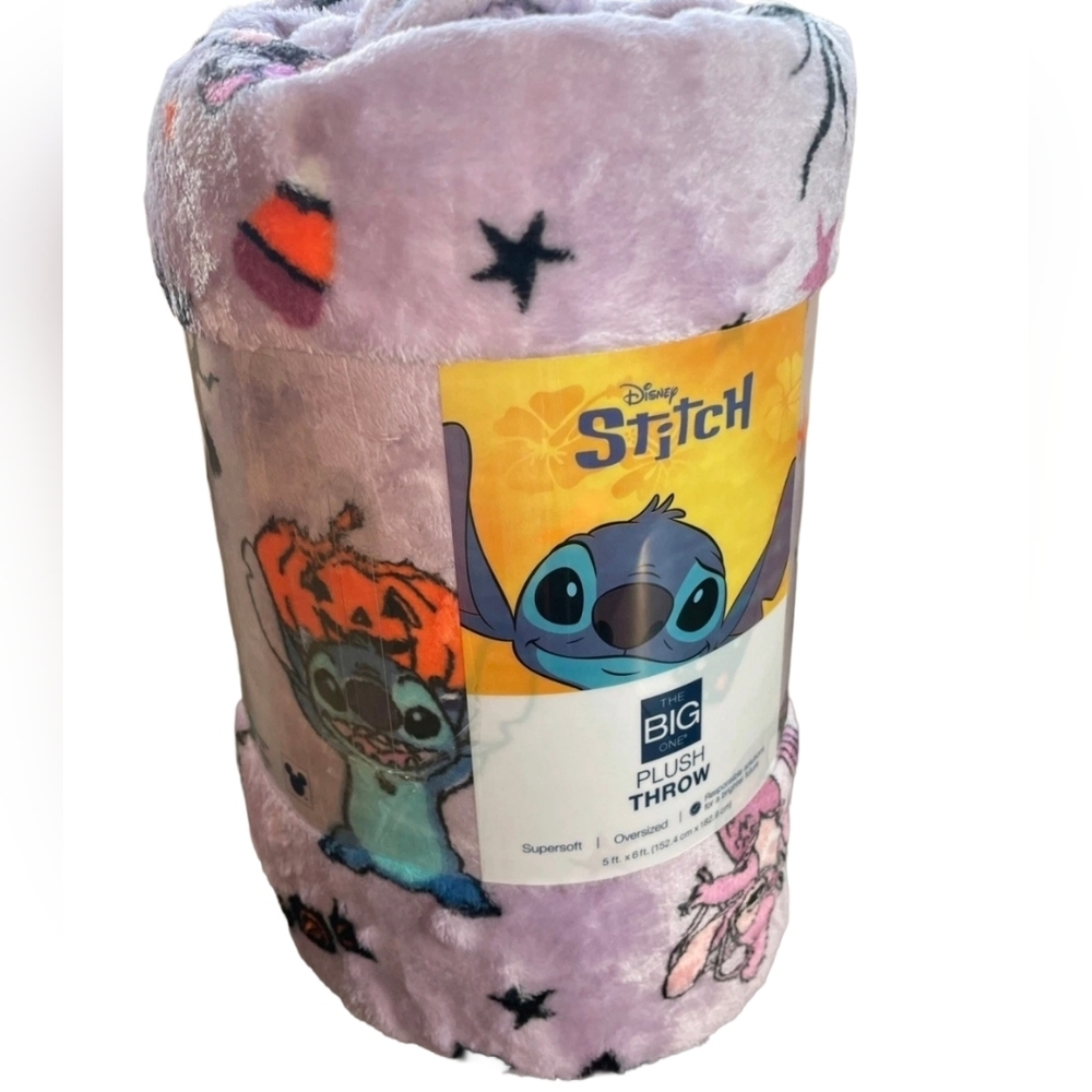 Disney Stitch Halloween Plush Throw Blanket 60x72 NWT - Picture 2 of 2